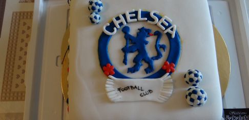 Torta oblikovana za nogometnega navdušenca